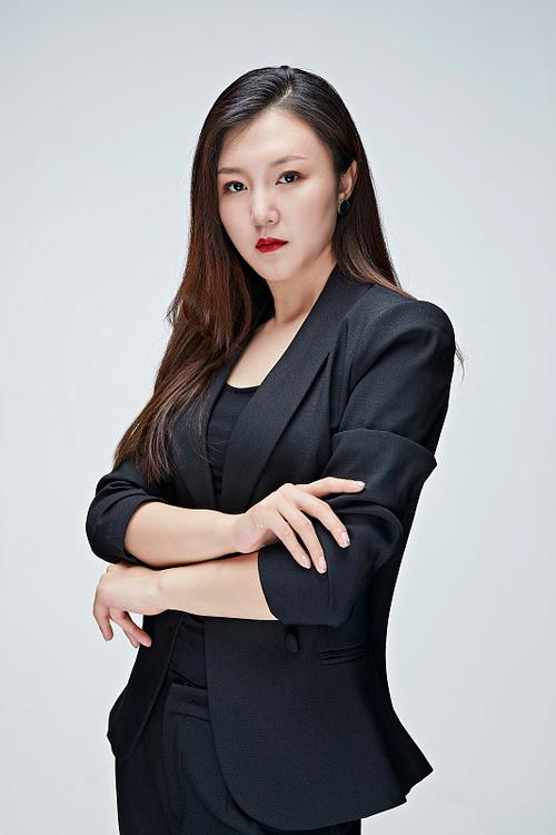 周洪 视觉与舞美负责人